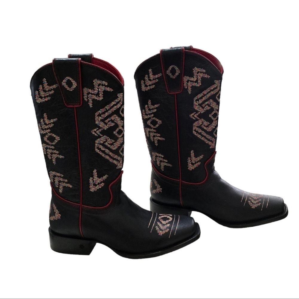 Black Star Black Leather Western Boots Red Trim Embroidered Design - Picture 2 of 11